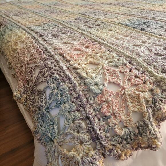 Vintage Handmade Crochet Lap Throw Blanket Soft Watercolor Afghan 78" X 62" - Picture 6 of 7